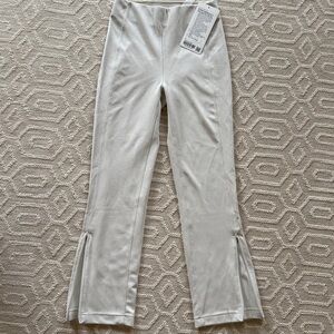 Lululemon Ribbed Softstreme Zip-Leg HR Crop Pants Cream Bone 2